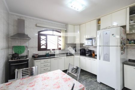 Casa à venda com 198m², 3 quartos e 5 vagasCozinha