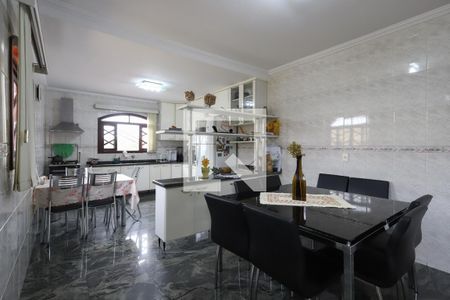 Casa à venda com 198m², 3 quartos e 5 vagasCozinha
