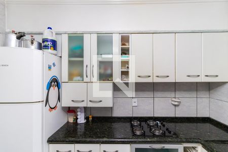 Casa à venda com 70m², 2 quartos e 1 vaga Casa à venda com 70m², 2 quartos e 1 vagaCozinha - Armários