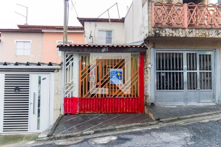 Casa à venda com 70m², 2 quartos e 1 vaga Casa à venda com 70m², 2 quartos e 1 vagaFachada