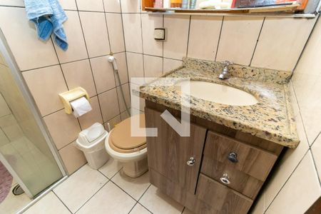 Casa à venda com 70m², 2 quartos e 1 vaga Casa à venda com 70m², 2 quartos e 1 vagaBanheiro