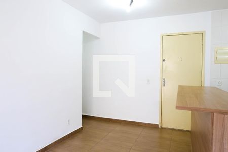 Sala de apartamento para alugar com 2 quartos, 50m² em Parque Erasmo Assunção, Santo André