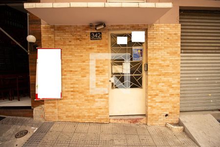 Apartamento à venda com 72m², 2 quartos e sem vaga Apartamento à venda com 72m², 2 quartos e sem vagaFachada