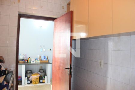 Casa à venda com 151m², 4 quartos e 6 vagasDispensa