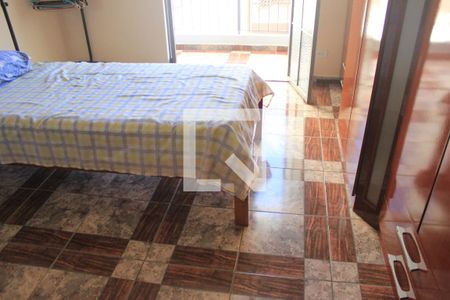 Casa à venda com 151m², 4 quartos e 6 vagasSuíte