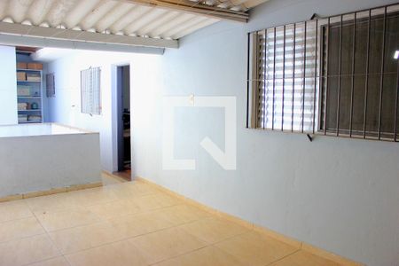 Casa à venda com 151m², 4 quartos e 6 vagasLavanderia