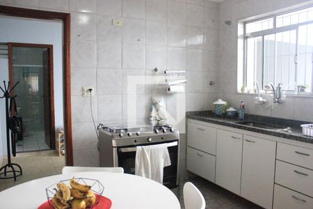 Casa à venda com 151m², 4 quartos e 6 vagasCozinha