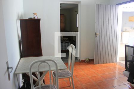 Casa à venda com 151m², 4 quartos e 6 vagasSala 2/Escritório