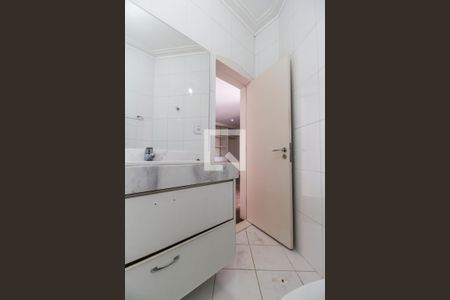 Casa de condomínio à venda com 400m², 4 quartos e 6 vagas Casa de condomínio à venda com 400m², 4 quartos e 6 vagasBanheiro