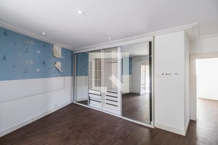 Casa de condomínio à venda com 400m², 4 quartos e 6 vagas Casa de condomínio à venda com 400m², 4 quartos e 6 vagasSuíte 3