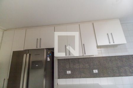 Casa de condomínio à venda com 400m², 4 quartos e 6 vagas Casa de condomínio à venda com 400m², 4 quartos e 6 vagasDetalhe da cozinha