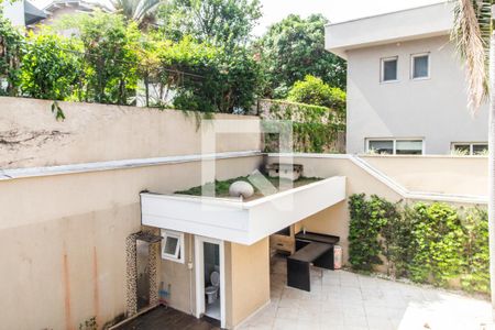 Casa de condomínio à venda com 400m², 4 quartos e 6 vagas Casa de condomínio à venda com 400m², 4 quartos e 6 vagasVista da Varanda