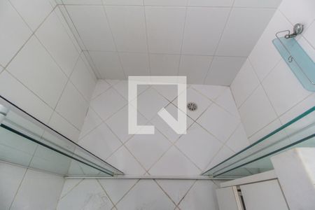 Casa de condomínio à venda com 400m², 4 quartos e 6 vagas Casa de condomínio à venda com 400m², 4 quartos e 6 vagasDetalhe do banheiro