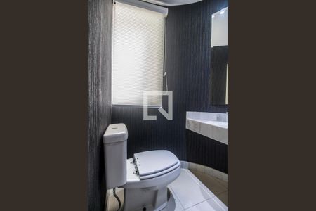 Casa de condomínio à venda com 400m², 4 quartos e 6 vagas Casa de condomínio à venda com 400m², 4 quartos e 6 vagasLavabo