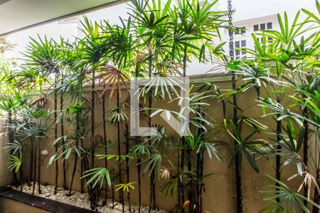 Casa de condomínio à venda com 400m², 4 quartos e 6 vagas Casa de condomínio à venda com 400m², 4 quartos e 6 vagasDetalhe