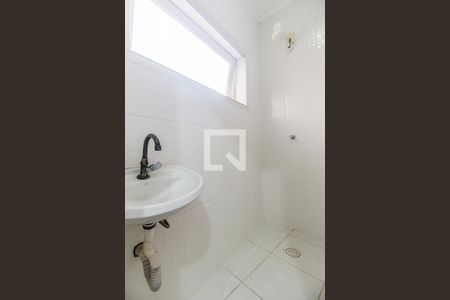 Casa de condomínio à venda com 400m², 4 quartos e 6 vagas Casa de condomínio à venda com 400m², 4 quartos e 6 vagasBanheiro de serviço