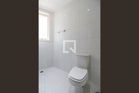 Casa de condomínio à venda com 400m², 4 quartos e 6 vagas Casa de condomínio à venda com 400m², 4 quartos e 6 vagasBanheiro da Suíte 2