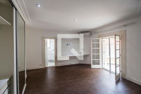 Casa de condomínio à venda com 400m², 4 quartos e 6 vagas Casa de condomínio à venda com 400m², 4 quartos e 6 vagasSuíte 3