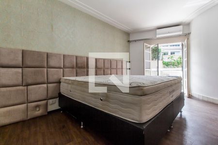 Casa de condomínio à venda com 400m², 4 quartos e 6 vagas Casa de condomínio à venda com 400m², 4 quartos e 6 vagasSuíte master