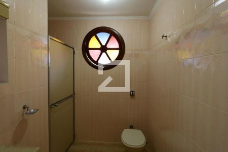 Casa à venda com 200m², 3 quartos e 2 vagasBanheiro