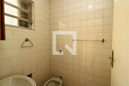 Casa à venda com 200m², 3 quartos e 2 vagasBanheiro de Serviço