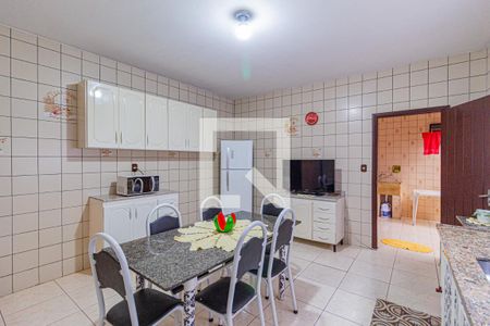 Casa à venda com 200m², 3 quartos e 3 vagasCozinha