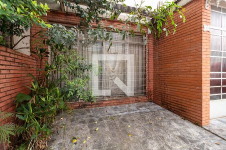 Casa à venda com 80m², 3 quartos e 2 vagasQuintal