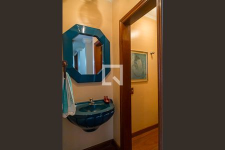 Casa à venda com 350m², 4 quartos e 1 vagaLavabo