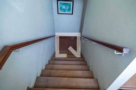 Casa à venda com 350m², 4 quartos e 1 vagaCorredor - Escada