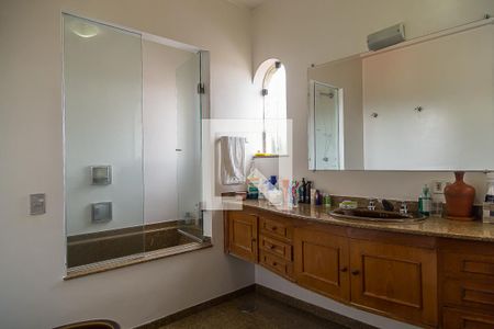 Casa à venda com 350m², 4 quartos e 1 vagaBanheiro da Suíte 4