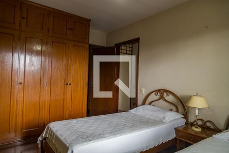 Casa à venda com 350m², 4 quartos e 1 vagaSuíte 3