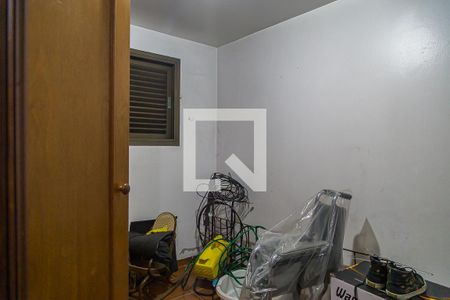 Casa à venda com 350m², 4 quartos e 1 vagaQuarto de Serviço