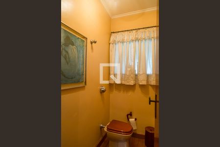 Casa à venda com 350m², 4 quartos e 1 vagaLavabo