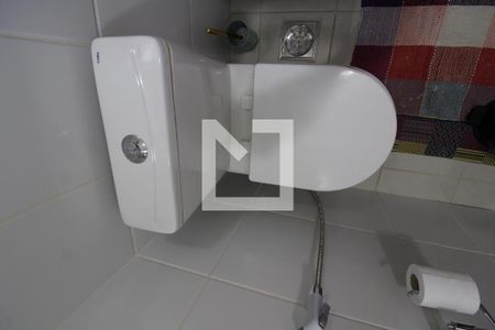 Casa de condomínio à venda com 160m², 3 quartos e 3 vagasBanheiro Social