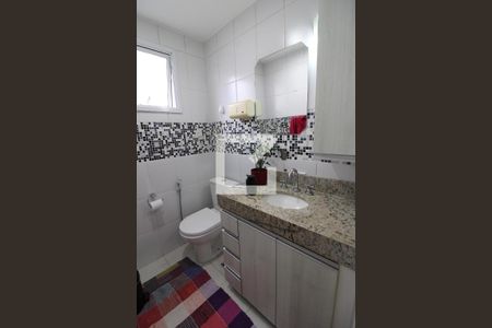 Casa de condomínio à venda com 160m², 3 quartos e 3 vagasBanheiro Social