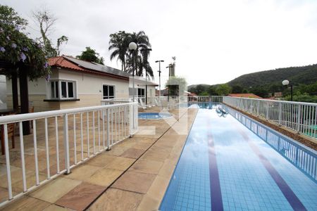 Casa de condomínio à venda com 160m², 3 quartos e 3 vagasÁrea comum - Piscina