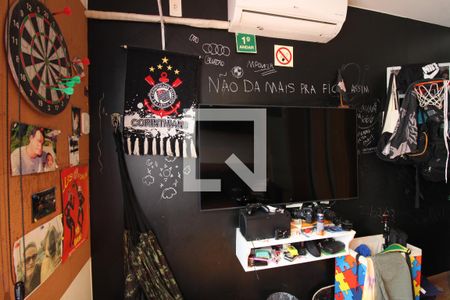 Casa de condomínio à venda com 160m², 3 quartos e 3 vagasQuarto 1