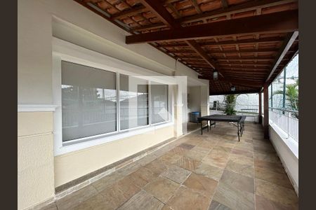 Casa de condomínio à venda com 160m², 3 quartos e 3 vagasÁrea comum - Salão de festas