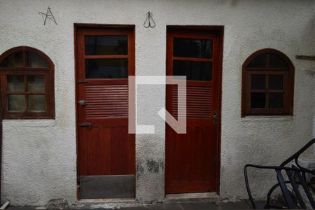 Casa para alugar com 235m², 4 quartos e 2 vagasDois quartos externos