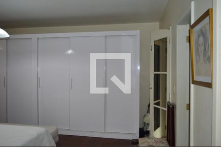 Casa para alugar com 235m², 4 quartos e 2 vagasSuíte 2