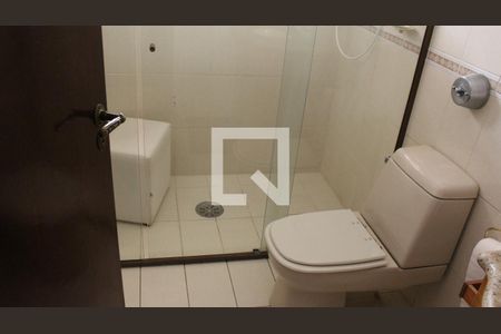 Casa para alugar com 500m², 6 quartos e 6 vagasBanheiro da Suíte 4