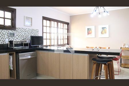 Casa para alugar com 500m², 6 quartos e 6 vagasCozinha