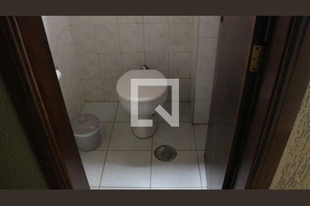 Casa para alugar com 500m², 6 quartos e 6 vagasLavabo - Área Externa