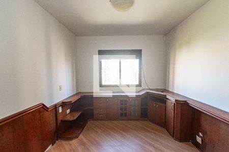 Apartamento à venda com 200m², 3 quartos e 3 vagasSuíte