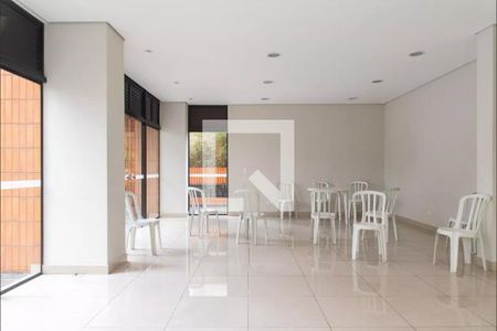 Apartamento à venda com 200m², 3 quartos e 3 vagasÁrea comum - Salão de festas