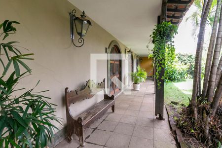 Casa à venda com 715m², 5 quartos e 6 vagasÁrea Externa