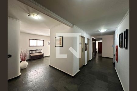 Apartamento à venda com 80m², 2 quartos e 3 vagasHall Social Bloco