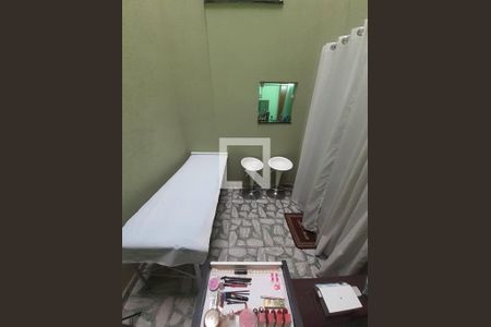 Casa à venda com 152m², 3 quartos e 2 vagas Casa à venda com 152m², 3 quartos e 2 vagasJardim de inverno