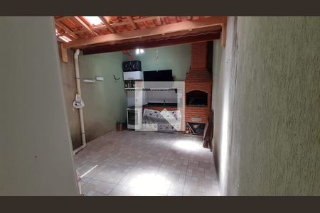Casa à venda com 152m², 3 quartos e 2 vagas Casa à venda com 152m², 3 quartos e 2 vagasÁrea de Serviço