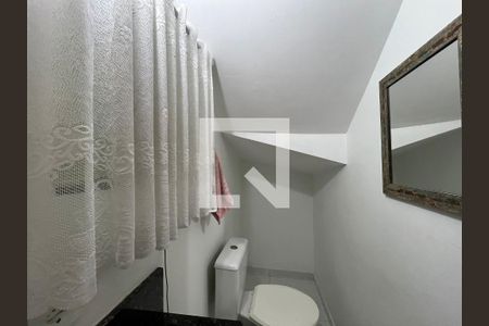 Casa à venda com 152m², 3 quartos e 2 vagas Casa à venda com 152m², 3 quartos e 2 vagasLavabo